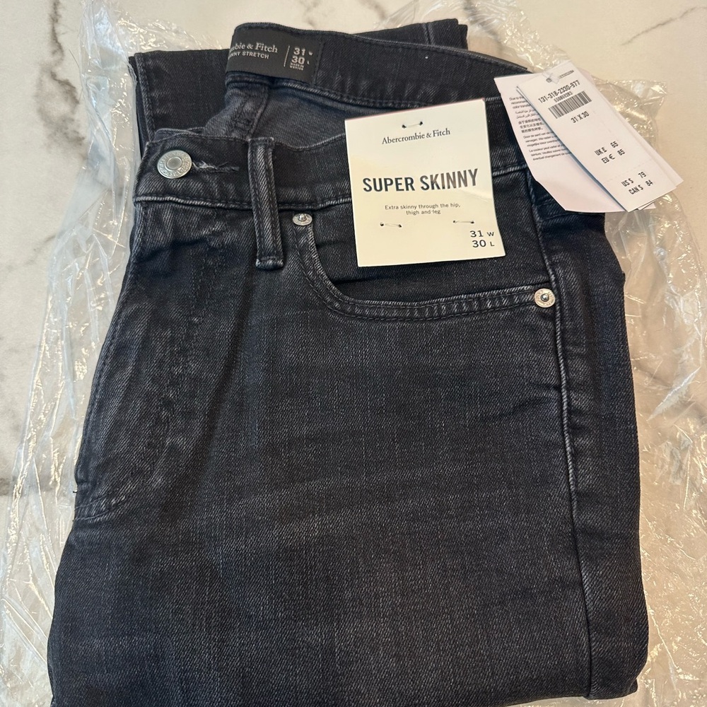 Size 31W 30L - Abercrombie & Fitch Men's Super Skinny Jeans